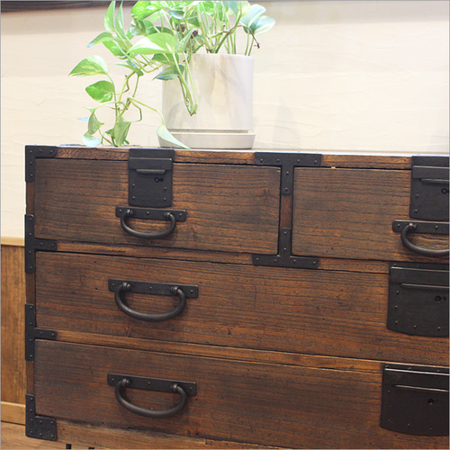 アンティーク調和風木製箪笥 引き出し3つ ダークブラウン アンティーク調和風木製箪笥 引き出し3つ ダークブラウン