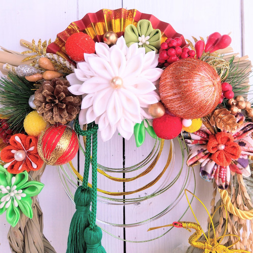 お正月飾り つまみ細工のしめ縄4 大き目でシックなカラーのお正月