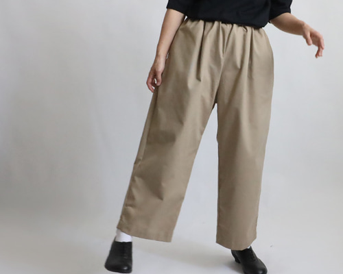 AVONTADE ベージュ チノパン 未使用 ラスト2 最終SALE 90cm丈 コットンチノ生地 誰にでも似合う定番