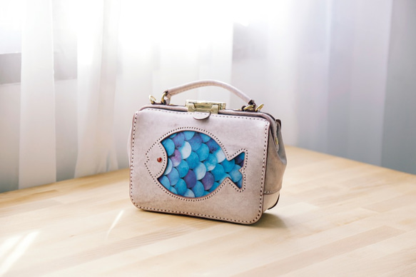 ★１つ限りキャンペーン中！★【深海魚】がま口バッグ 本革手作りのレザーショルダーバッグ  夏バッグ　 6枚目の画像