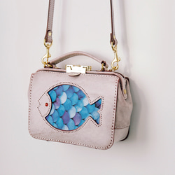★１つ限りキャンペーン中！★【深海魚】がま口バッグ 本革手作りのレザーショルダーバッグ  夏バッグ　 4枚目の画像