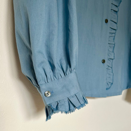 フォーマルにも！ぐるりと豪華なフリルシャツ＊スタンドカラー＊長袖