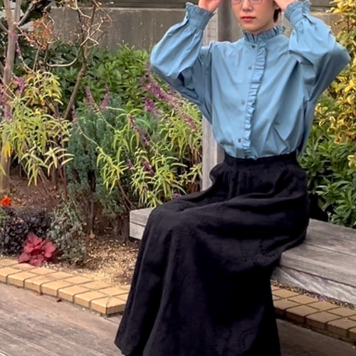 フォーマルにも！ぐるりと豪華なフリルシャツ＊スタンドカラー＊長袖