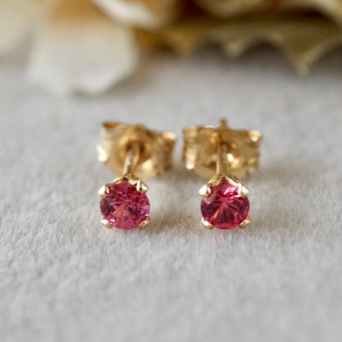 送料無料】8月誕生石 レッドスピネル スタッドピアス 14k
