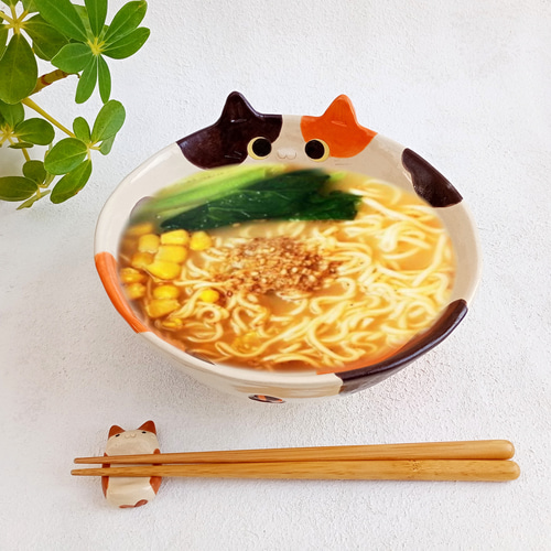 三毛猫ラーメン鉢 動物の陶器 受注製作 お椀・ボウル・鉢 工房しろ