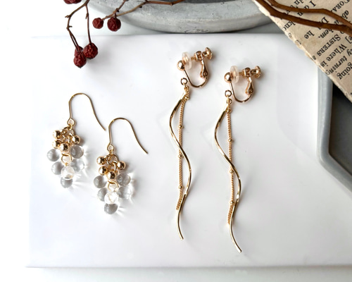 YOSTER 溶けたイヤリング Melted Earrings 2色 ○関税送料無料○ 母の日ギフト2025】☆通年活躍SET✶2色展開✶*ピアス/イヤリング