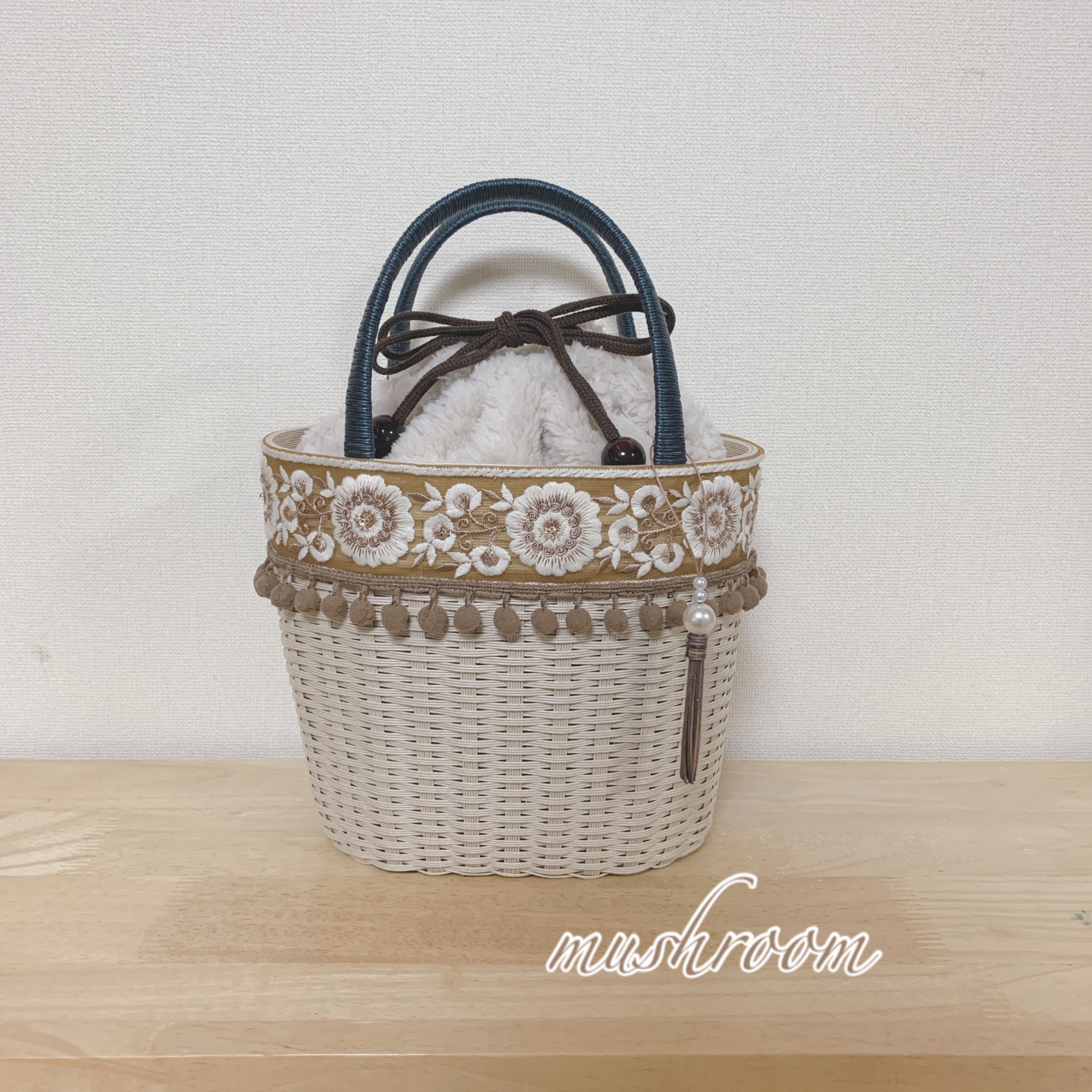 ※お取り置き　刺繍手芸家さま　リボン刺繍　かごバッグ お取り置き 刺繍手芸家さま リボン刺繍 かごバッグ