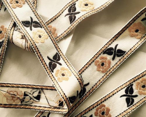 sold 1930s france リネン 白のグリザイユと小鳥とアップリケ