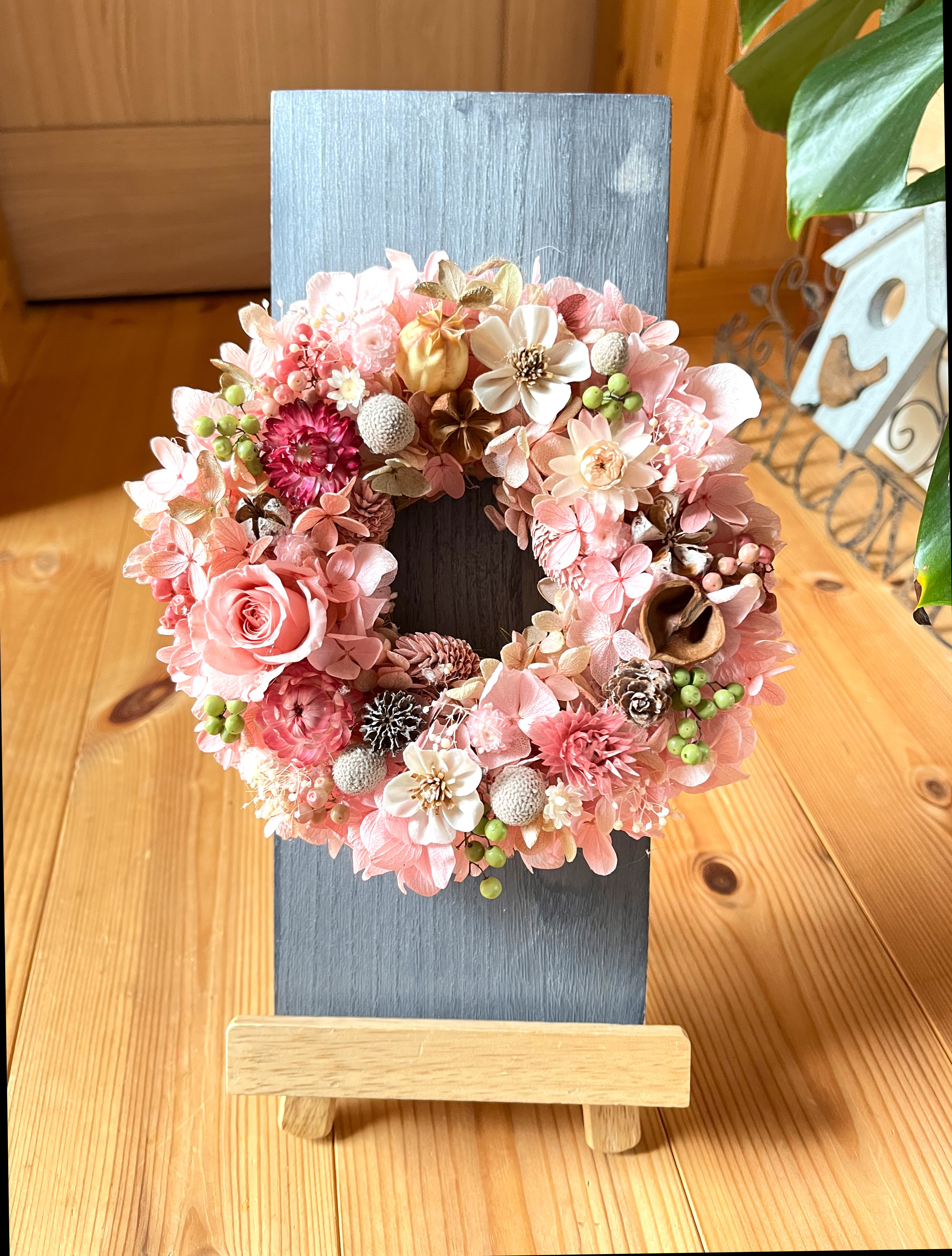 ピンクのナチュラルリース