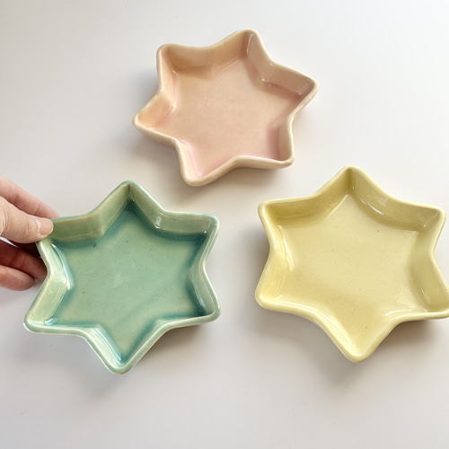 六角星のお皿(s) 選べる3色 パーティー 皿 星 プレゼント ピンク 黄色