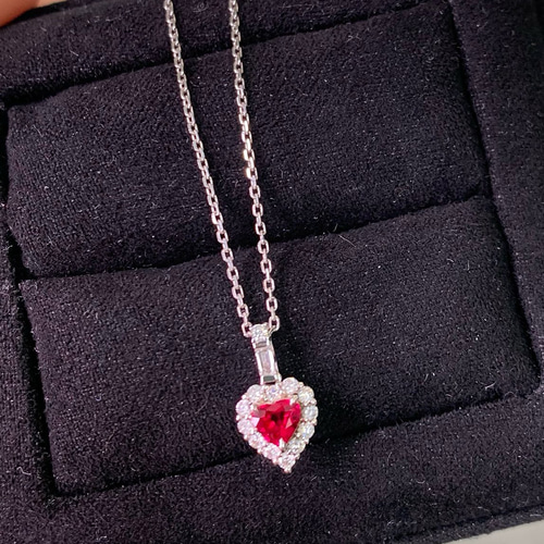 LOVE」K18ホワイトゴールド 天然ルビー 天然ダイヤモンド 情熱 7月  