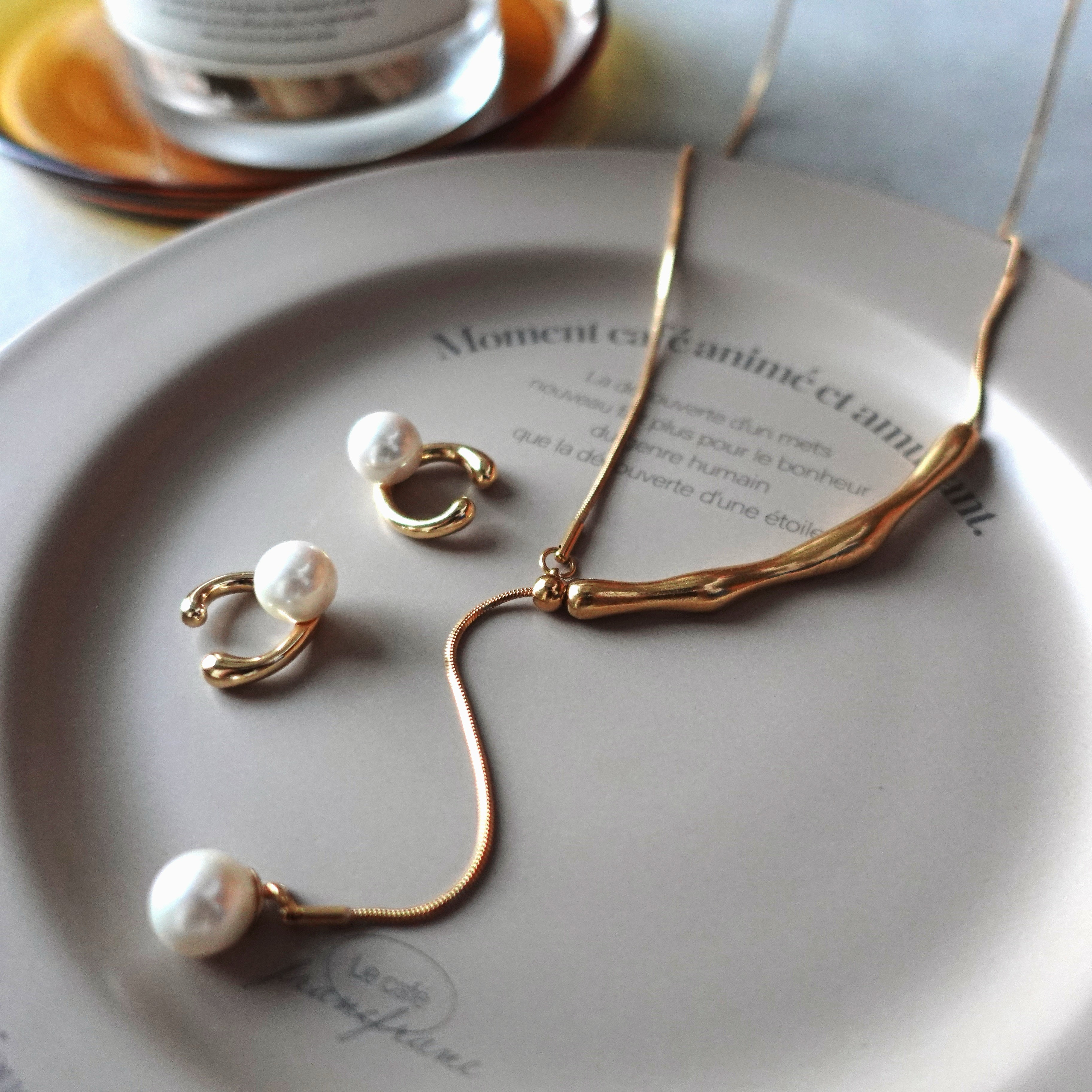 2点セット ネックレス・パールイヤーカフ両耳分  /スライド式  サージカルステンレス  国産貝パール