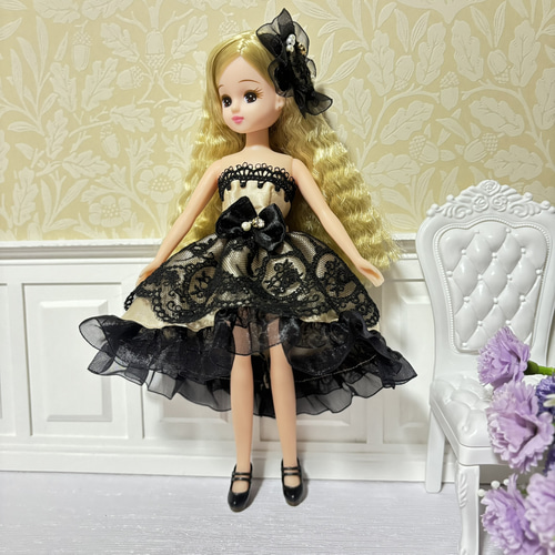 パーティを彩るご馳走や ドール服 シャンパンゴールドの2wayドレス ※リカちゃん 着せ替え服・アウトフィット