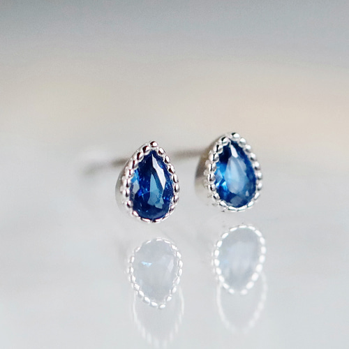 再入荷！極上ブルーサファイア 小さな雫ピアス｜SLV925 アレルギー対応