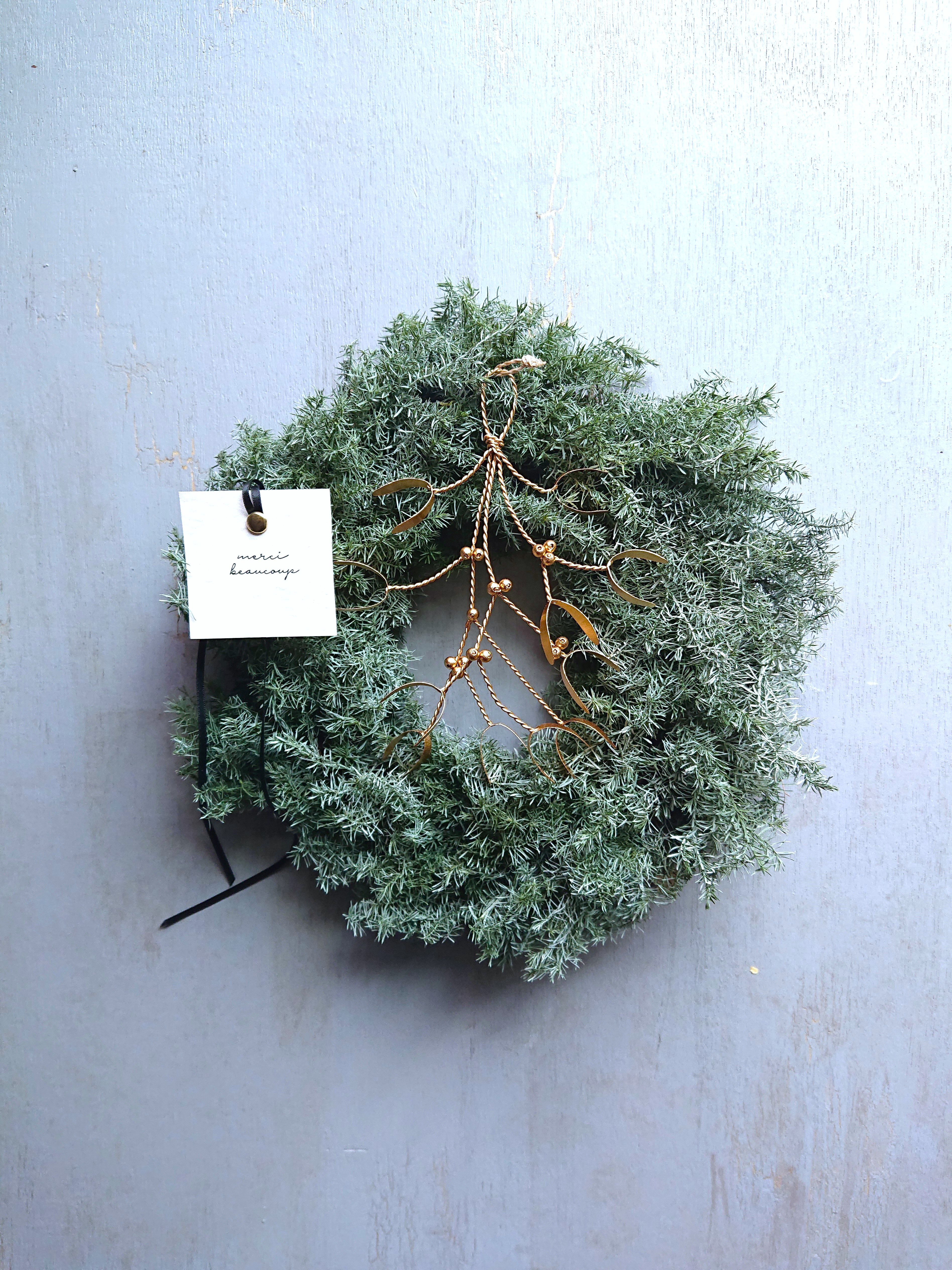 クリスマスを彩るヤドリギのハーフリース クリスマスを彩るヤドリギのハーフリース クリスマスを彩る