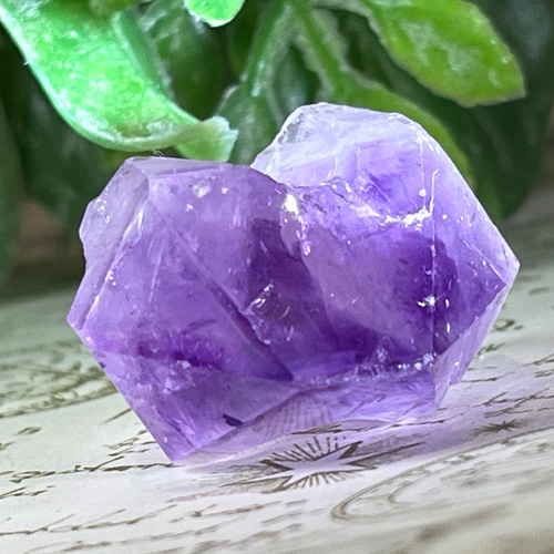 宝石みたいなレインボーアメジスト A レインボー☆アメジスト原石s1111