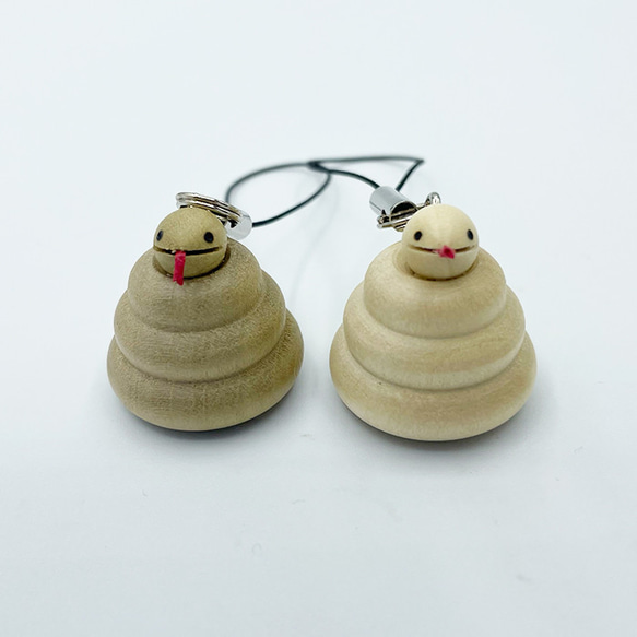 干支 巳 まる~い 木製ストラップ 蛇【白へび、緑へび】干支 10枚目の画像