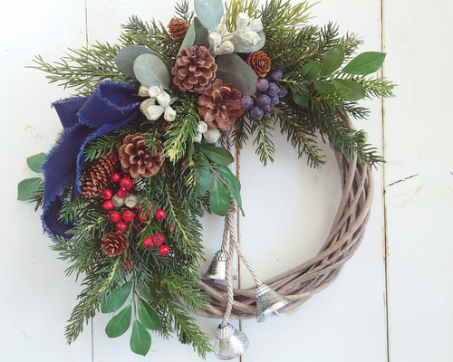 大人クリスマス リース｜フォレストグリーンとトネリコの冬ハーフ