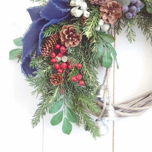 大人クリスマス リース｜フォレストグリーンとトネリコの冬ハーフ