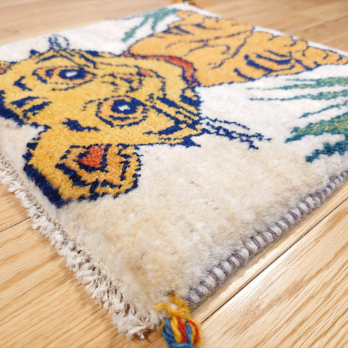秋入荷】ペルシャ ギャッベ ミニマット 44x41cm 虎の赤ちゃん 黄色