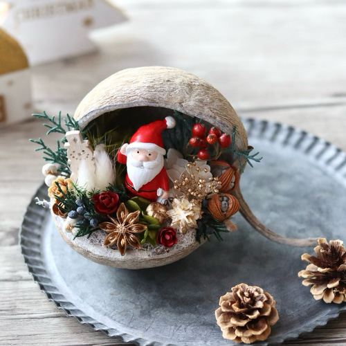 ブッダナッツのクリスマスアレンジ☆幸せを呼ぶ木の実 クリスマス