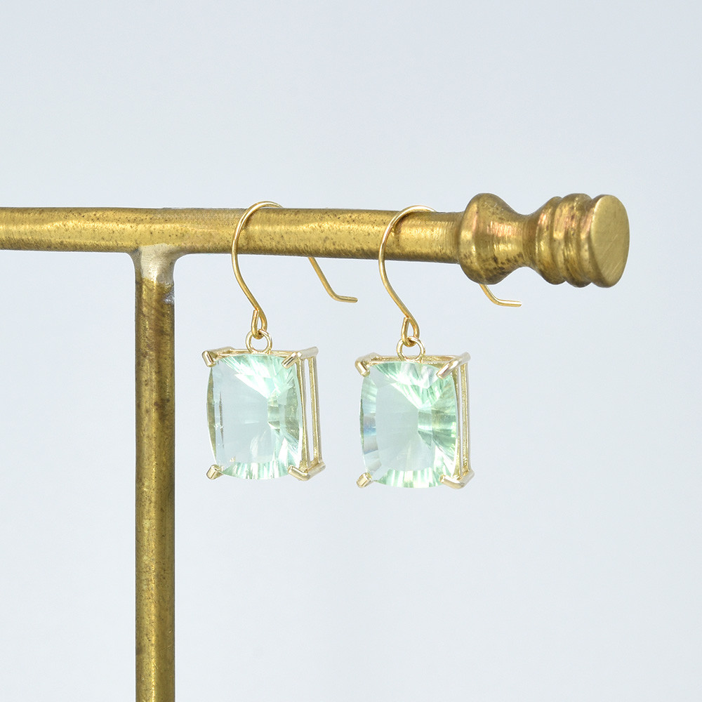 K10 グリーンフローライト ピアス CG067CIBS