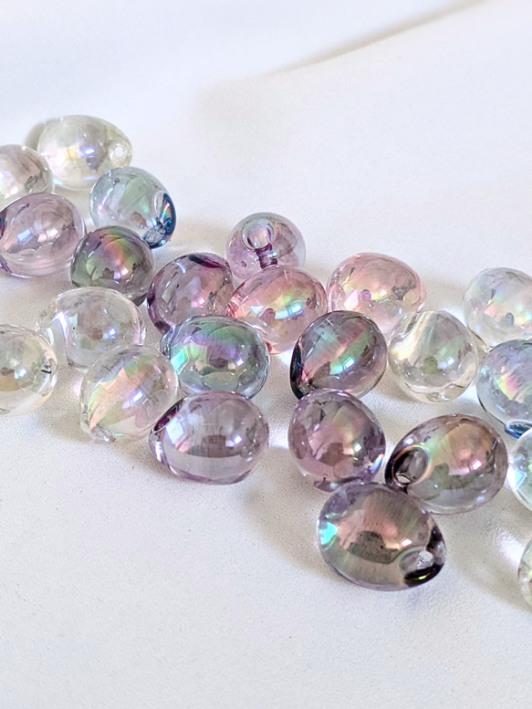 ドロップ ビーズ オーロラ アソート 15㍉ 20個 しずく オーロラ 透明 パーツ 1枚目の画像