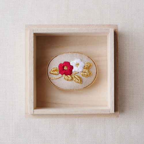 手刺繍】ESCM03 椿 帯留め 帯留め MAYUMI TOMITA 通販 18475677