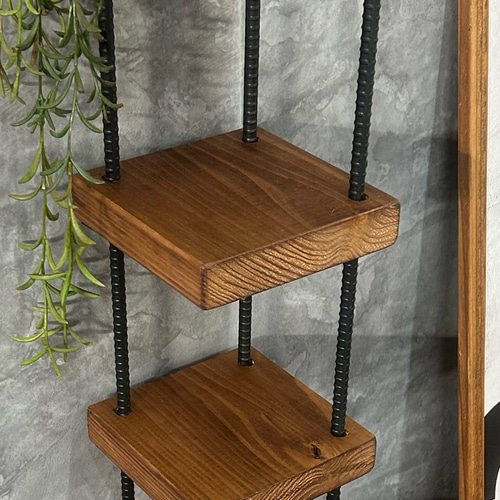 お部屋の角にピッタリ❗️スリムコーナーラック/アイアン脚/小物収納