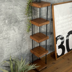 お部屋の角にピッタリ❗️スリムコーナーラック/アイアン脚/小物収納