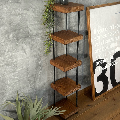 コーナーラック　アイアン お部屋の角にピッタリ❗️スリムコーナーラック/アイアン脚/小物収納