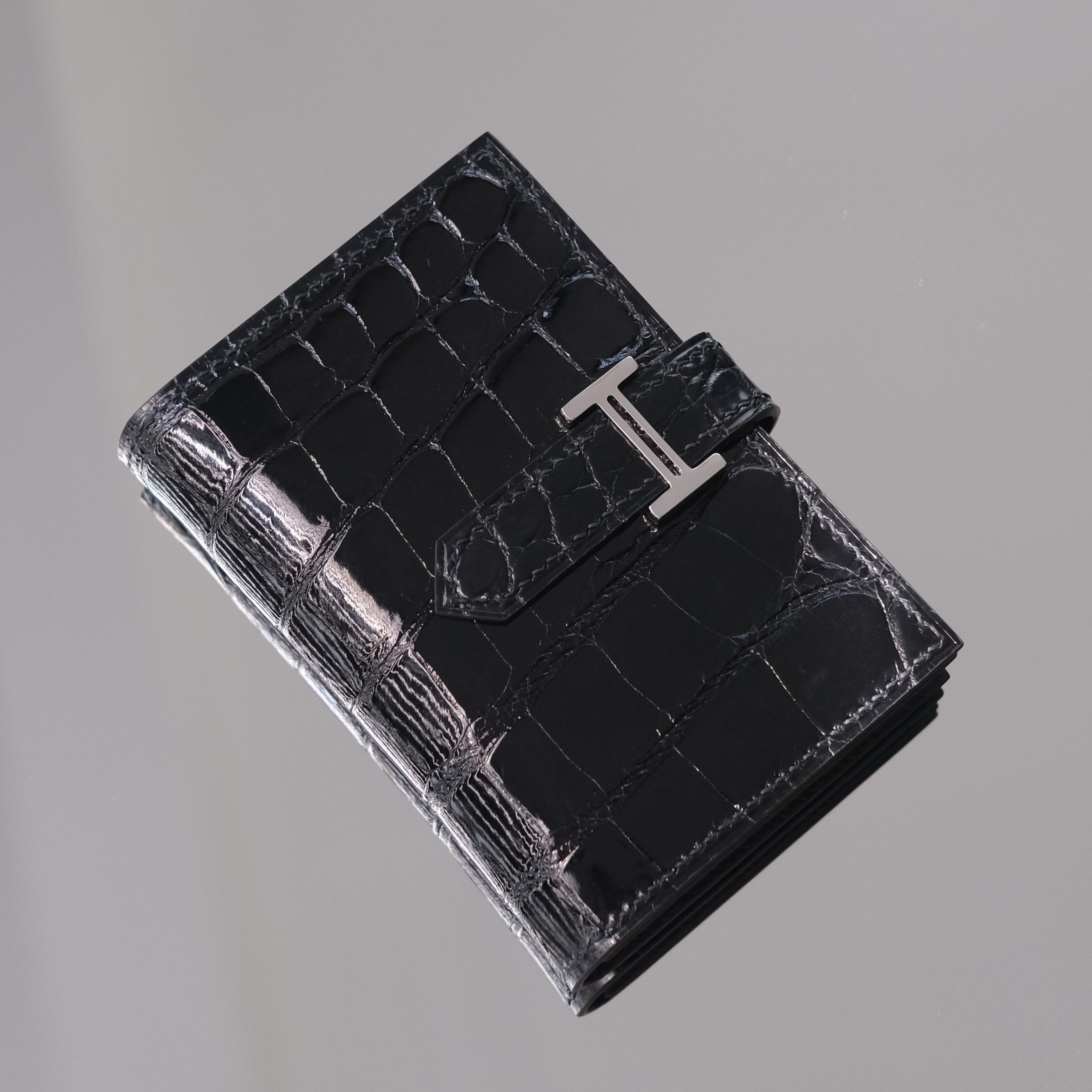 ＣＲＯＰＯＣＡＭＥ　クロコダイル名刺入れ