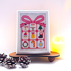 ハンドメイド　クロスステッチ完成品　クリスマスカレンダー クロスステッチ図案【クリスマス・シーズン】カレンダーシリーズ