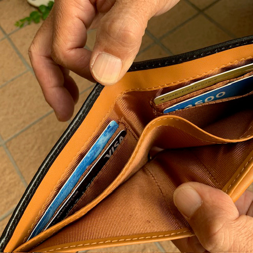 栃木レザー二つ折り財布 内部 姫路レザー 本革 カード大容量