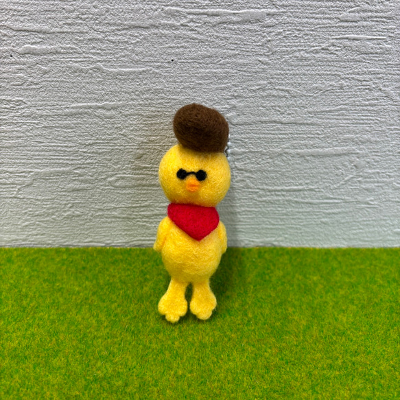 羊毛フェルト リーゼントヒヨコ キーホルダー 羊毛フェルト toiro 通販