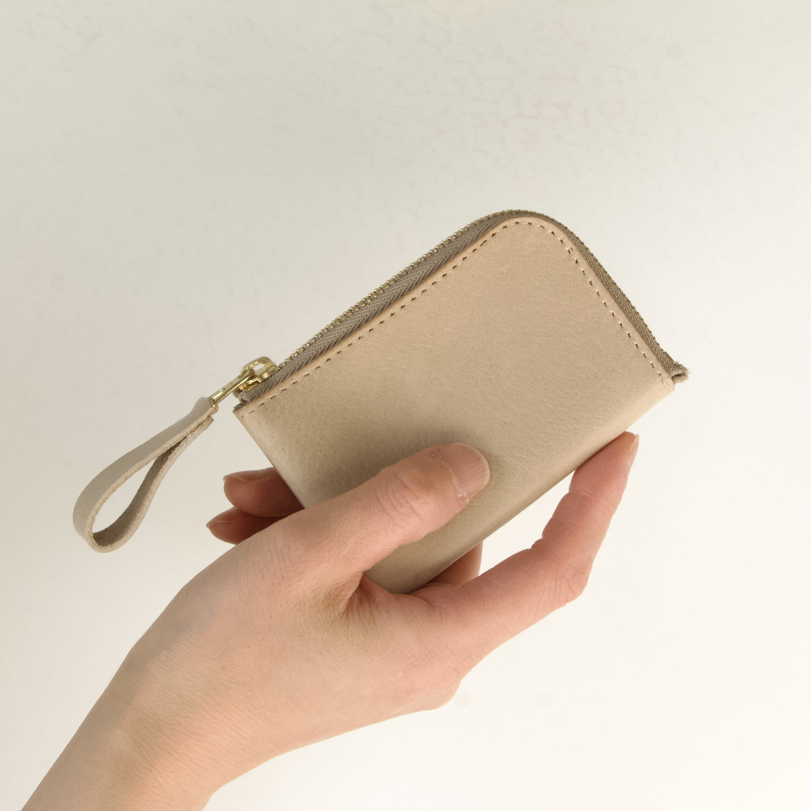 小さい財布 カードサイズのミニサイズ | Italy本革・レザー 　ライトベージュ