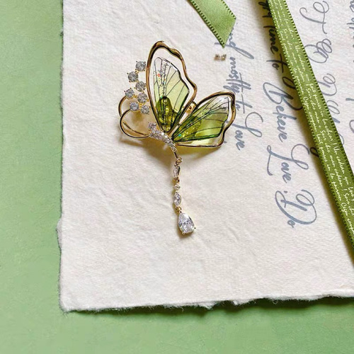 美しい蝶 デザイン ブローチ ラインストーン ゴールド パーティー 卒業