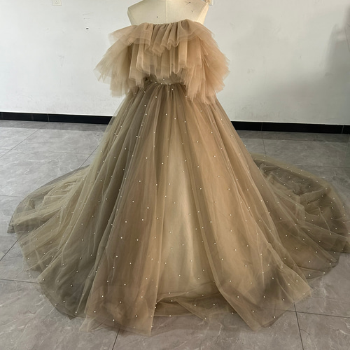 カーキ色 カラードレス ビーズ オフショルダー ボリュームドレス  