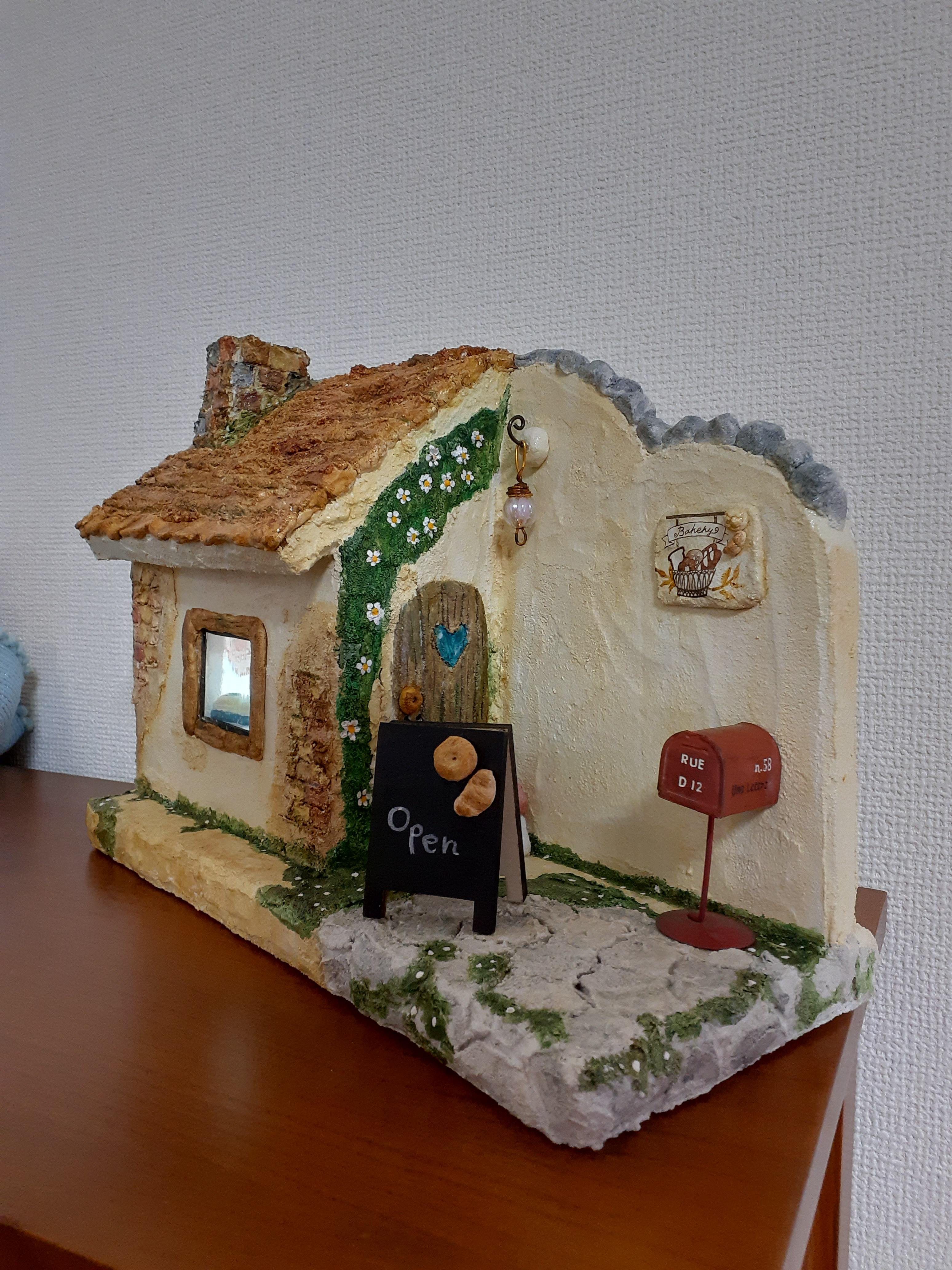 モルタルハウス　田舎町のパン屋さん