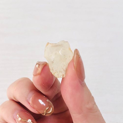 リビアングラス原石グリーンイエローカラー