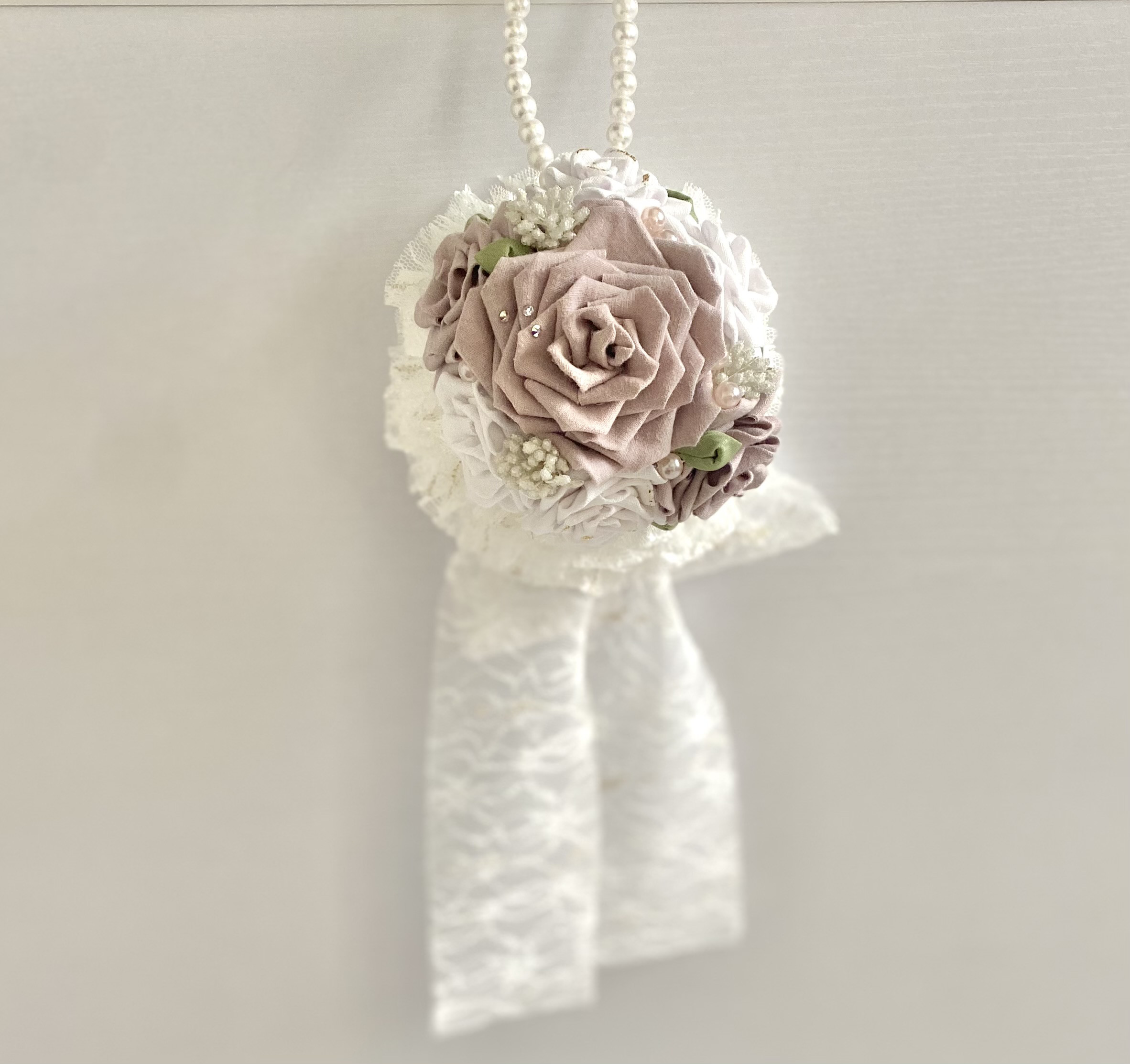 つまみ細工 薔薇 ボールブーケ