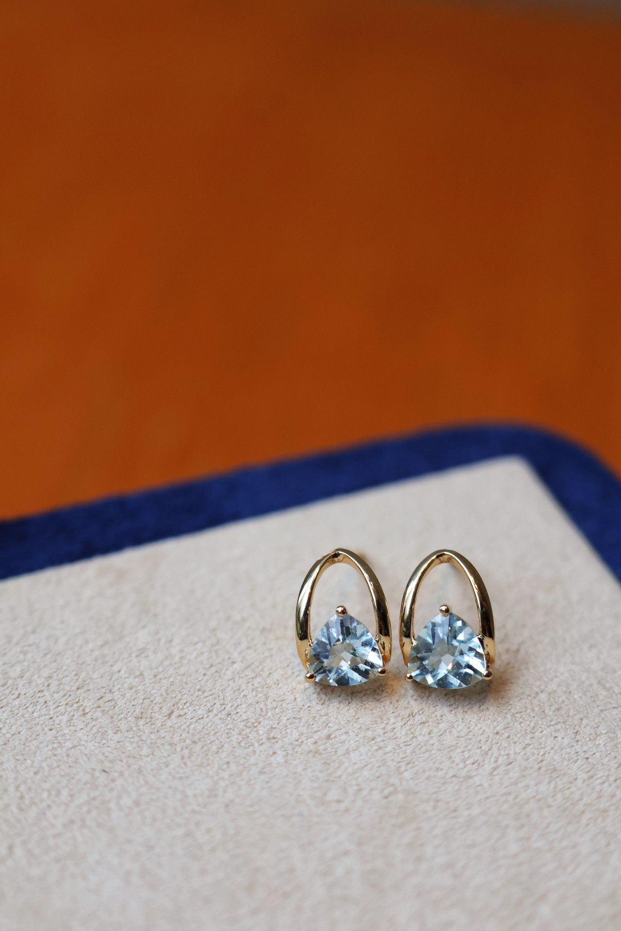 アクアマリンピアスk18