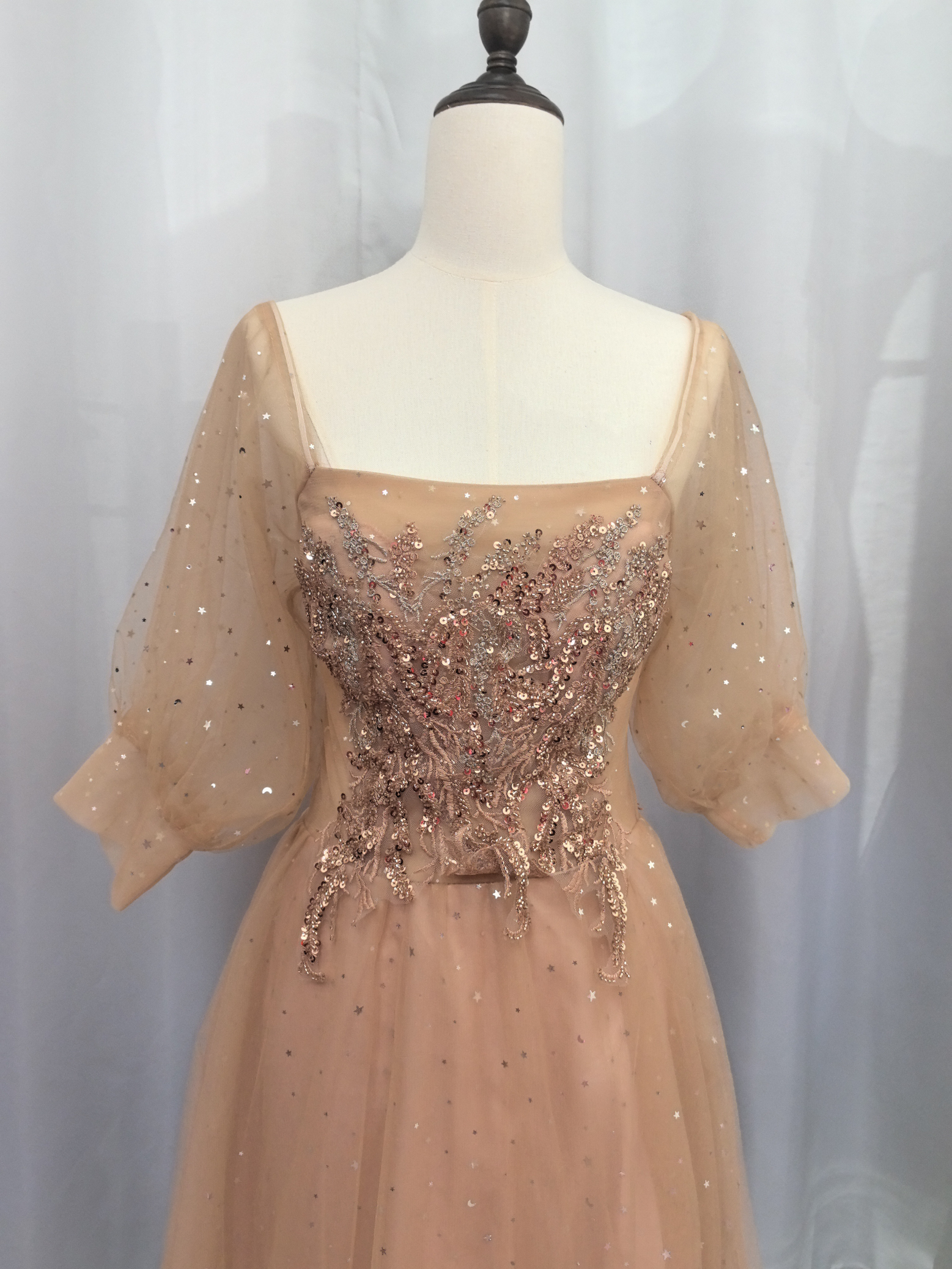 シアーな美しさ カラードレス キラキラ ソフトチュールふわふわ袖  結婚式 パーティーD61