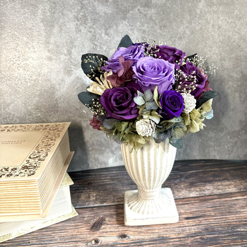 プリザーブドフラワーアレンジ パープルグラデーション 白陶器ベース