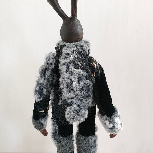 黒うさぎ 月っこ その他置物 hirovo 通販 18478867｜Creema