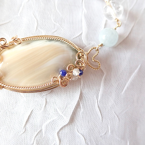 夜光貝のブレスレット ブレスレット Aarre 通販 18479041｜Creema