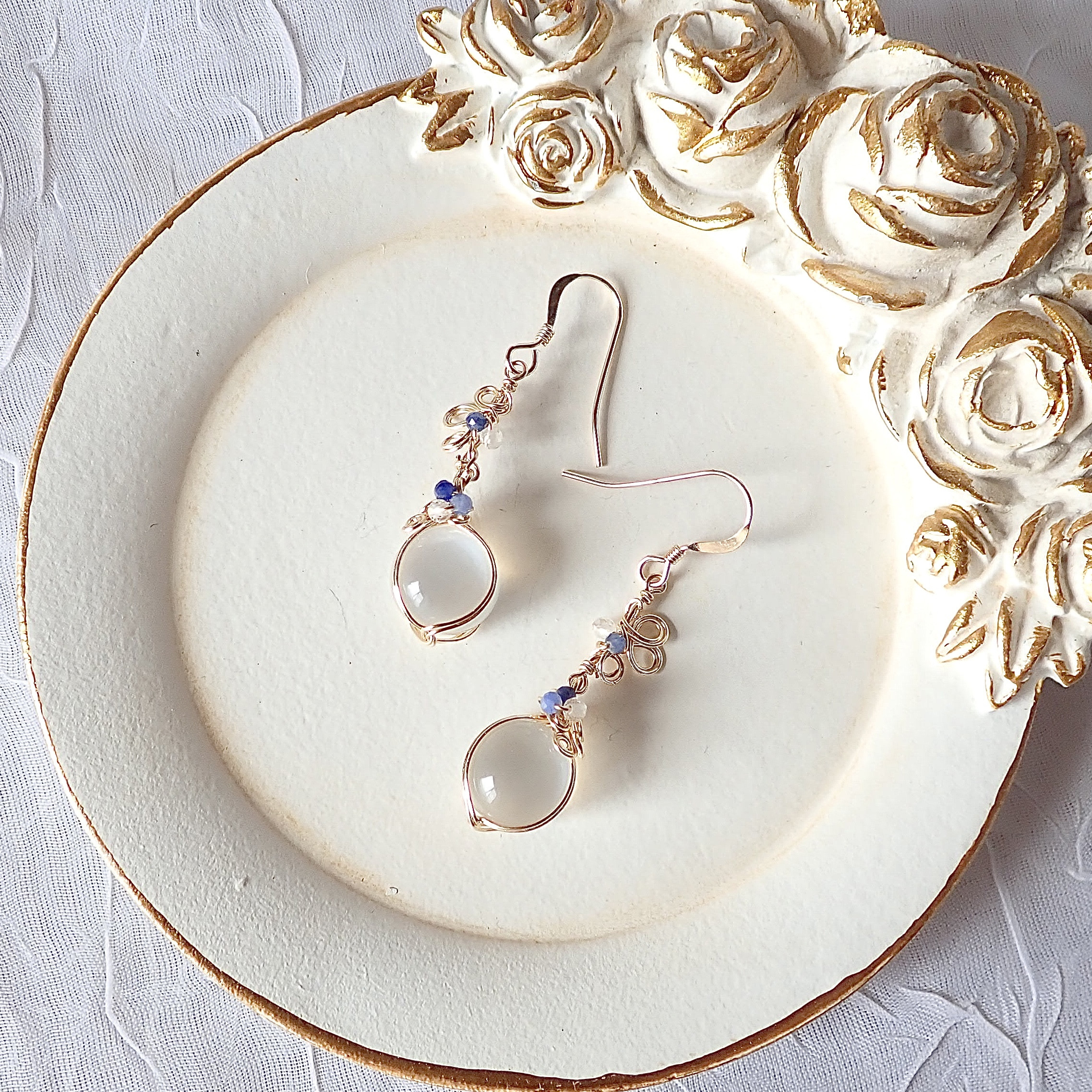 ムーンストーンのピアス