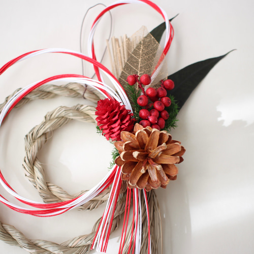 ハートリース ゴールド松かさ＆アートフラワーバラ ハートリース ゴールド松かさ＆アートフラワーバラ