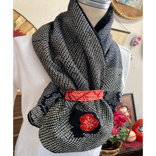 総絞り(黒)色々マフラー(ファー付き) 着物リメイク マフラー 着物