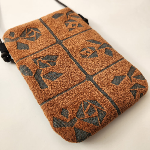 ミナペルホネン スマホショルダー Lulu ブラウン ポシェット